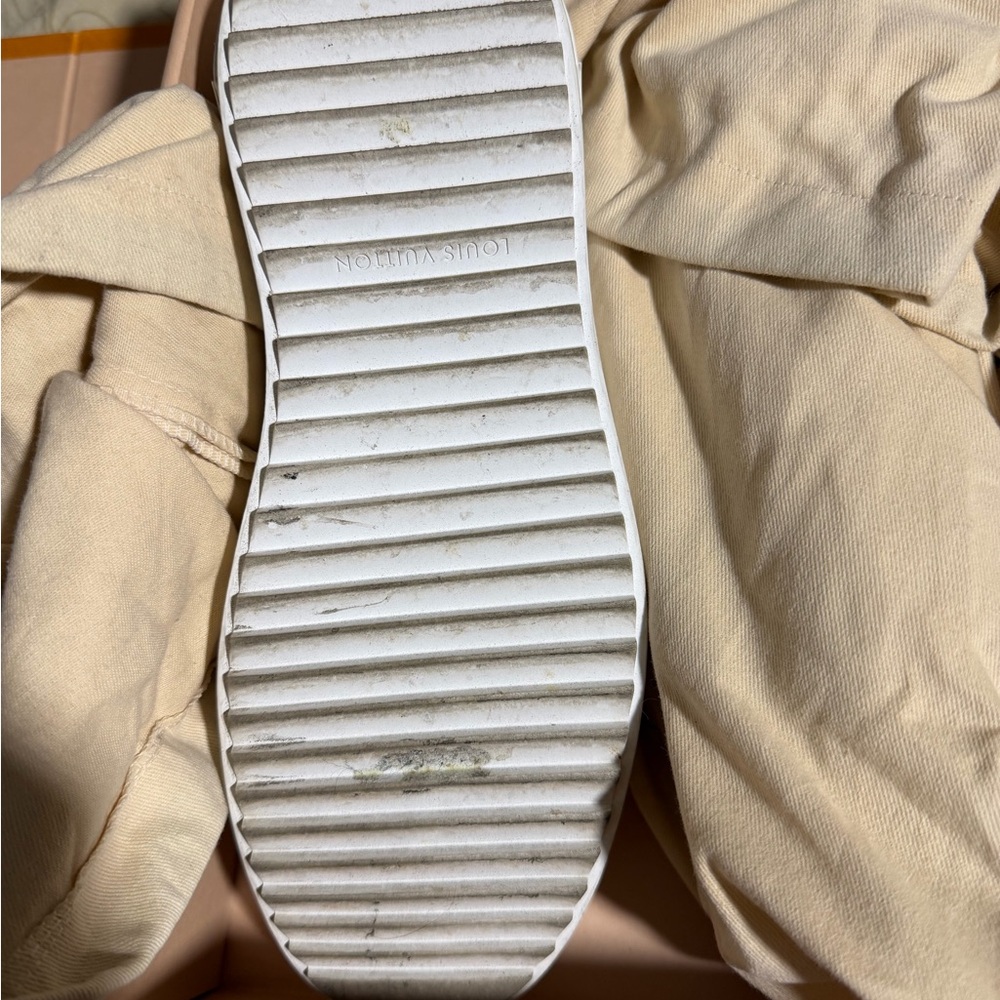 Louis Vuitton women’s sneakers time out 38.5 - Picture 5 of 13